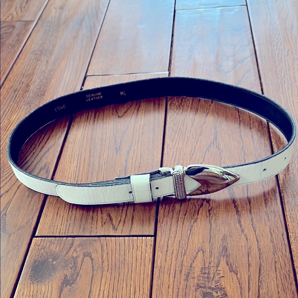 Women’s  White Leather Belt